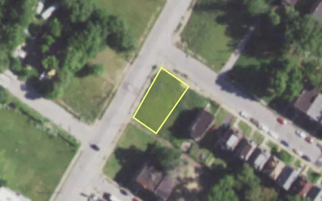 Aerial view of 5988 MINERVA AV — vacant lot, St. Louis with approximate parcel outline
