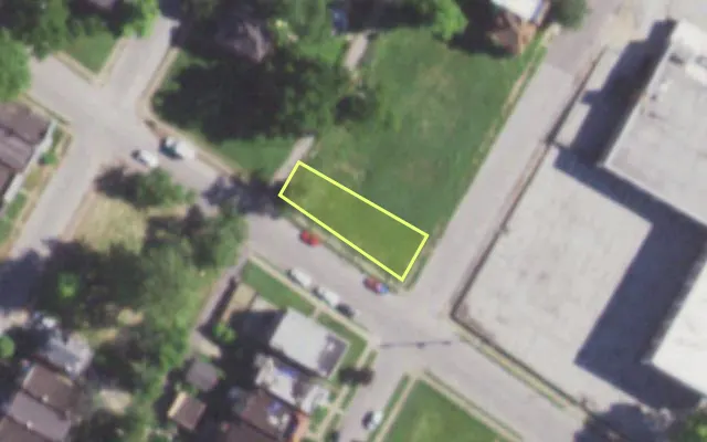 Aerial view of 1357 TEMPLE PL — vacant lot, St. Louis with approximate parcel outline