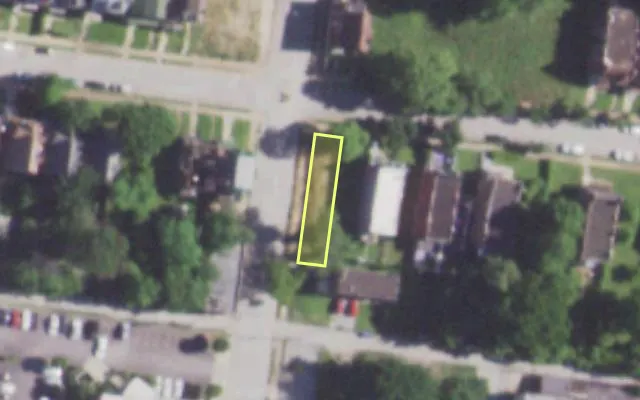 Aerial view of 5092 ENRIGHT AV — vacant lot, St. Louis with approximate parcel outline