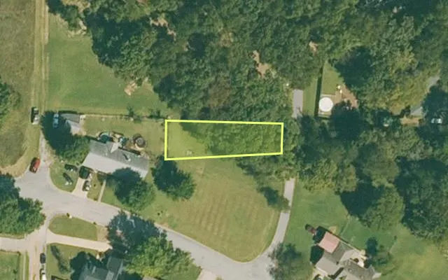 Aerial view of WASHINGTON County parcel 520-02697-000 — Arkansas post-auction with approximate parcel outline