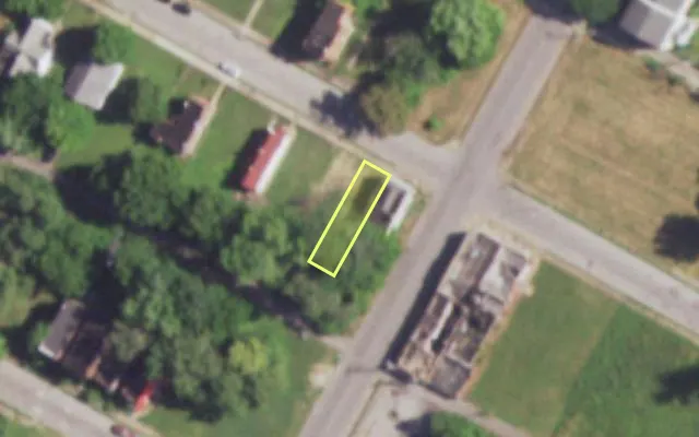 Aerial view of 4404 ST FERDINAND AV — vacant lot, St. Louis with approximate parcel outline