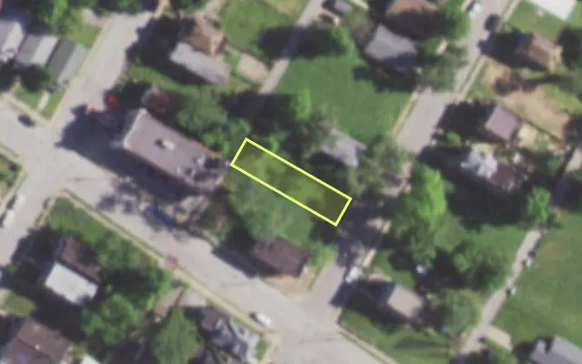 Aerial view of 1407 BLACKSTONE AV — vacant lot, St. Louis with approximate parcel outline