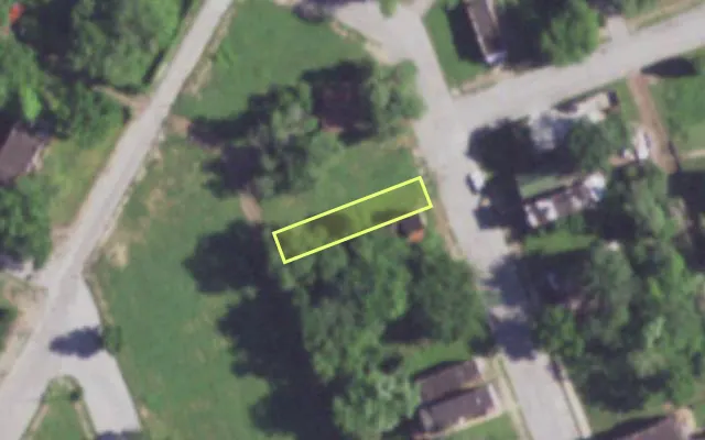 Aerial view of 3941 VEST AV — vacant lot, St. Louis with approximate parcel outline