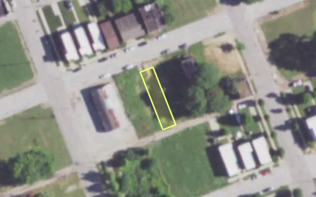 Aerial view of 1316 MONROE ST — vacant lot, St. Louis with approximate parcel outline