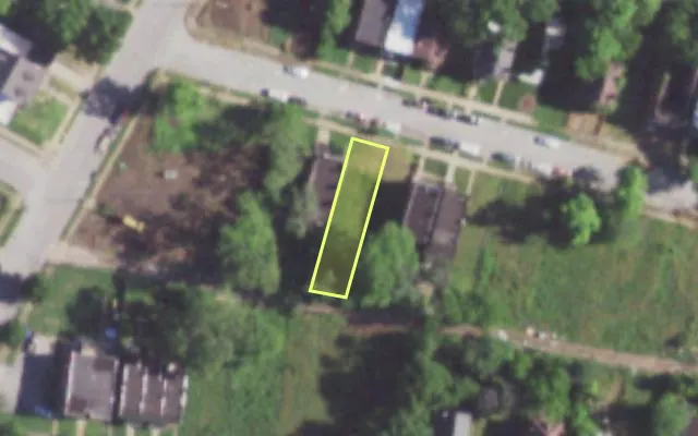 Aerial view of 6028 SUBURBAN AV — vacant lot, St. Louis with approximate parcel outline
