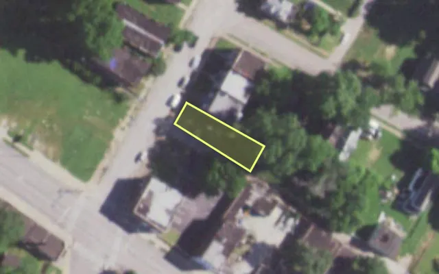 Aerial view of 1514 ARLINGTON AV — vacant lot, St. Louis with approximate parcel outline