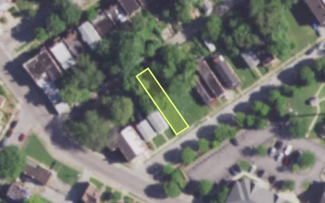 Aerial view of 4511 MARY AV — vacant lot, St. Louis with approximate parcel outline
