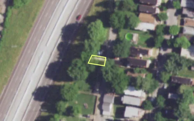 Aerial view of 4724 PENNSYLVANIA AV — vacant lot, St. Louis with approximate parcel outline