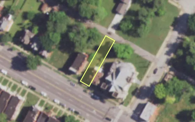 Aerial view of 4315 PAGE BLVD — vacant lot, St. Louis with approximate parcel outline
