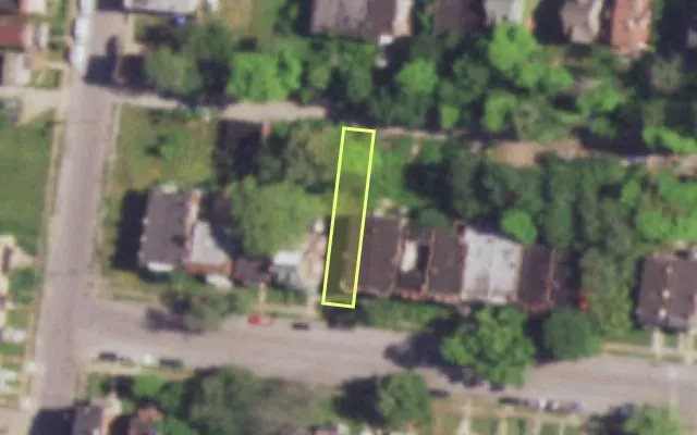 Aerial view of 4737 NEWBERRY TER — vacant lot, St. Louis with approximate parcel outline