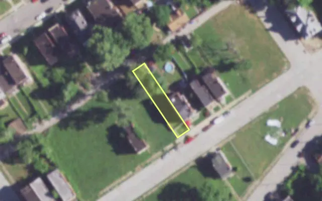 Aerial view of 2021 ALICE AV — vacant lot, St. Louis with approximate parcel outline
