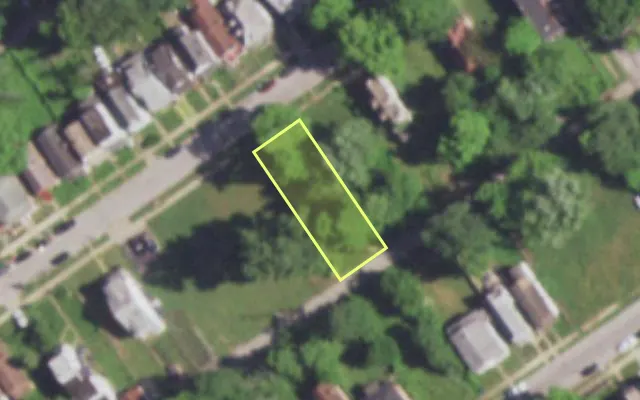 Aerial view of 5452 PLOVER AV — vacant lot, St. Louis with approximate parcel outline