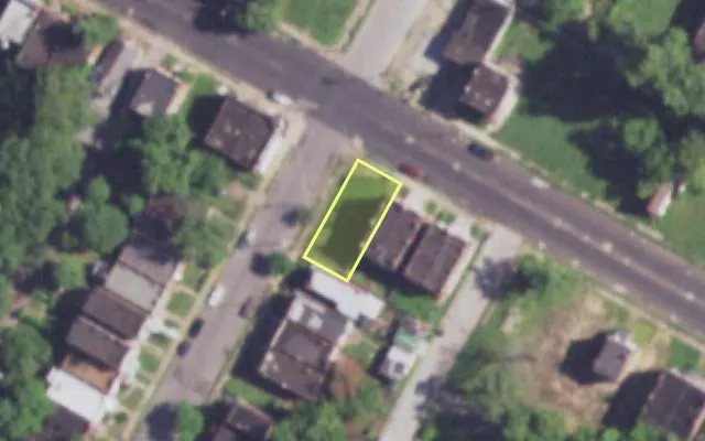 Aerial view of 4290 LEE AV — vacant lot, St. Louis with approximate parcel outline