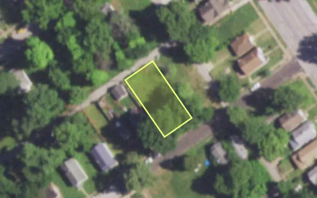 Aerial view of 5535 ALCOTT AV — vacant lot, St. Louis with approximate parcel outline
