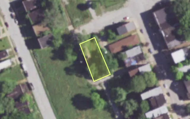 Aerial view of 2014 NEWHOUSE AV — vacant lot, St. Louis with approximate parcel outline