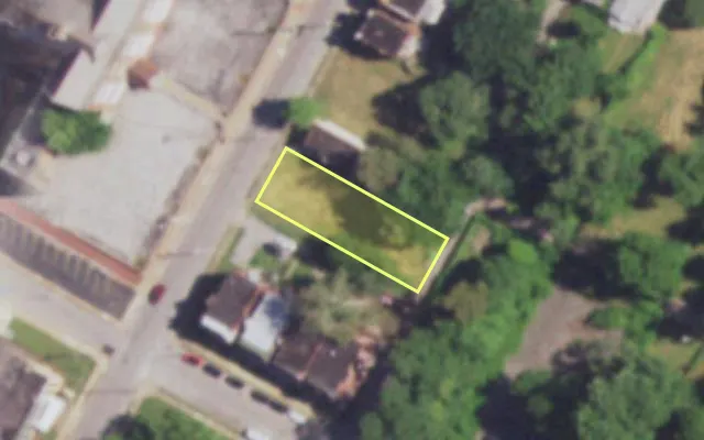 Aerial view of 1712 N EUCLID AV — vacant lot, St. Louis with approximate parcel outline
