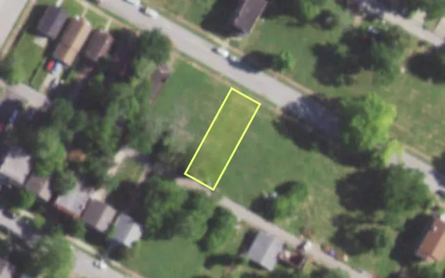 Aerial view of 5864 TERRY AV — vacant lot, St. Louis with approximate parcel outline