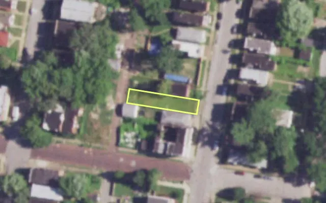 Aerial view of 4051 CALIFORNIA AV — vacant lot, St. Louis with approximate parcel outline