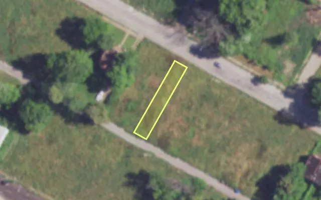 Aerial view of 4306 LABADIE AV — vacant lot, St. Louis with approximate parcel outline