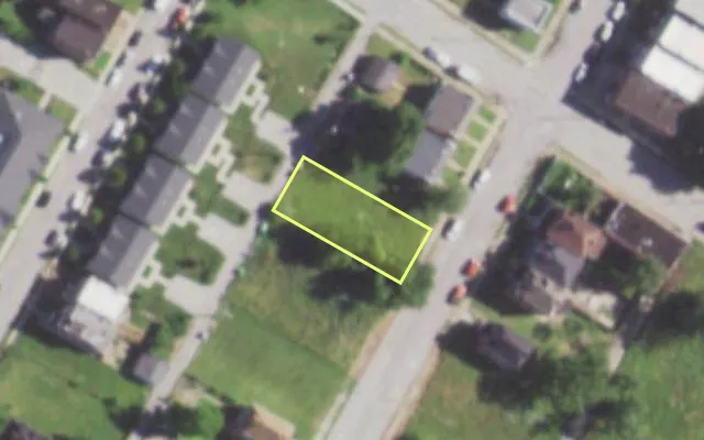 Aerial view of 1391 BELT AV — vacant lot, St. Louis with approximate parcel outline