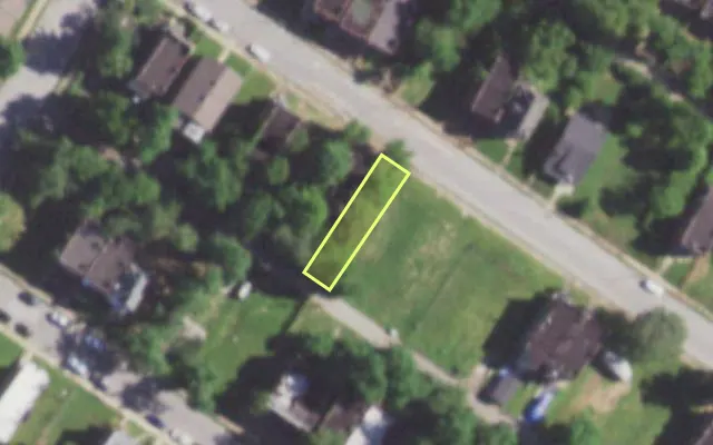 Aerial view of 5960 WABADA AV — vacant lot, St. Louis with approximate parcel outline
