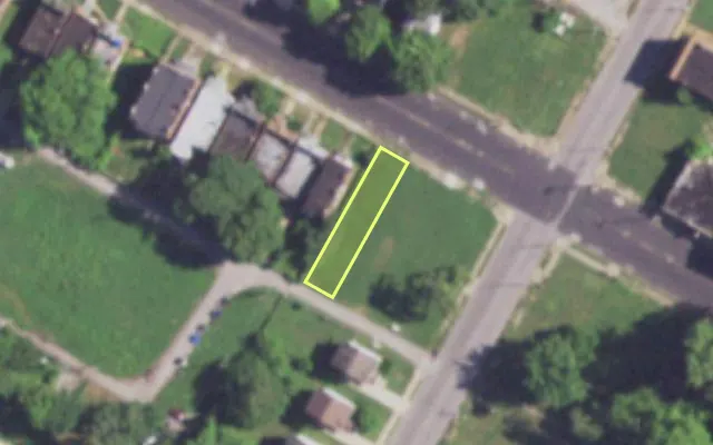 Aerial view of 4110 W LEE AV — vacant lot, St. Louis with approximate parcel outline