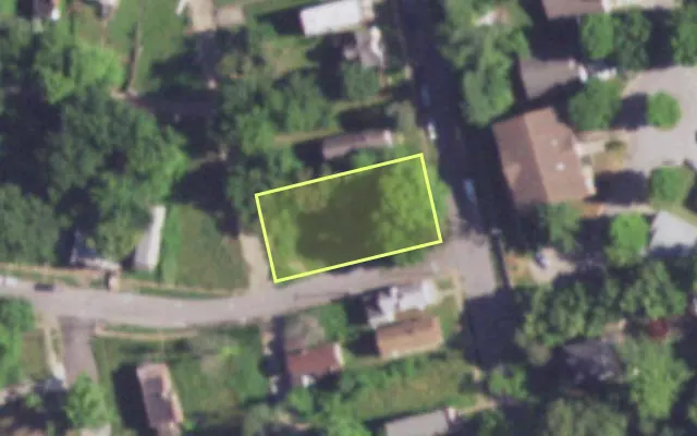 Aerial view of 8301 CHURCH RD — vacant lot, St. Louis with approximate parcel outline