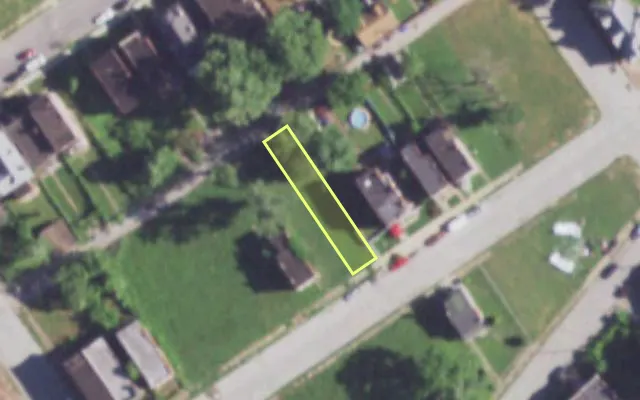 Aerial view of 2025 ALICE AV — vacant lot, St. Louis with approximate parcel outline