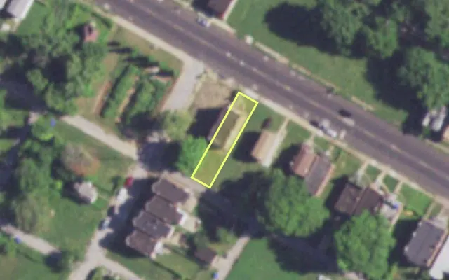 Aerial view of 4200 W LEE AV — vacant lot, St. Louis with approximate parcel outline