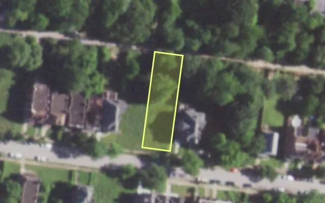 Aerial view of 5047 ENRIGHT AV — vacant lot, St. Louis with approximate parcel outline