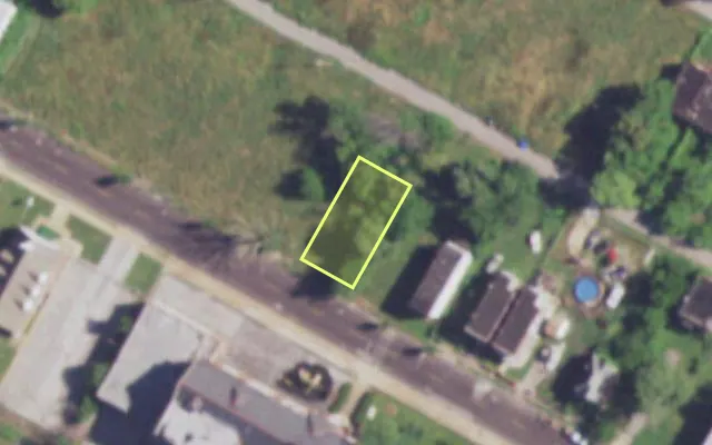 Aerial view of 4325 W ST LOUIS AV — vacant lot, St. Louis with approximate parcel outline