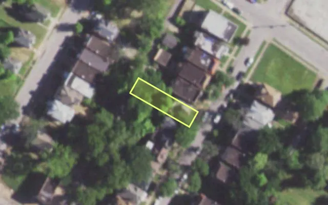 Aerial view of 1329 TEMPLE PL — vacant lot, St. Louis with approximate parcel outline
