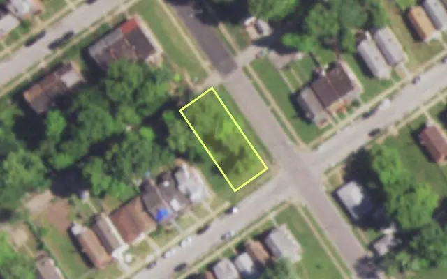 Aerial view of 5275 BEACON AV — vacant lot, St. Louis with approximate parcel outline