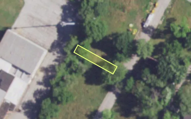 Aerial view of 3121 NEW ASHLAND PL — vacant lot, St. Louis with approximate parcel outline