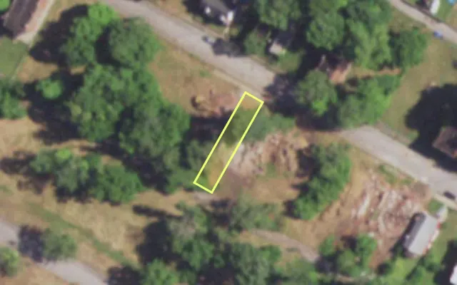 Aerial view of 4566 NORTH MARKET ST — vacant lot, St. Louis with approximate parcel outline