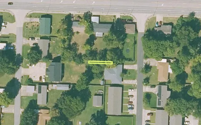 Aerial view of SEBASTIAN County parcel 17502-0002-00008-02 — Arkansas post-auction with approximate parcel outline