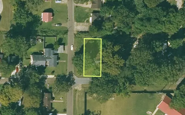 Aerial view of PHILLIPS County parcel 703-00093-000 — Arkansas post-auction with approximate parcel outline