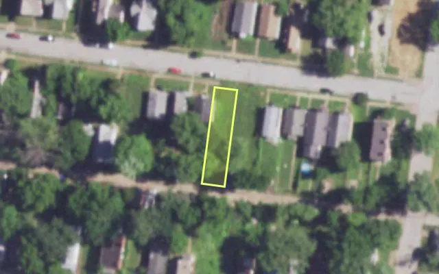 Aerial view of 866 ELIAS AV — vacant lot, St. Louis with approximate parcel outline