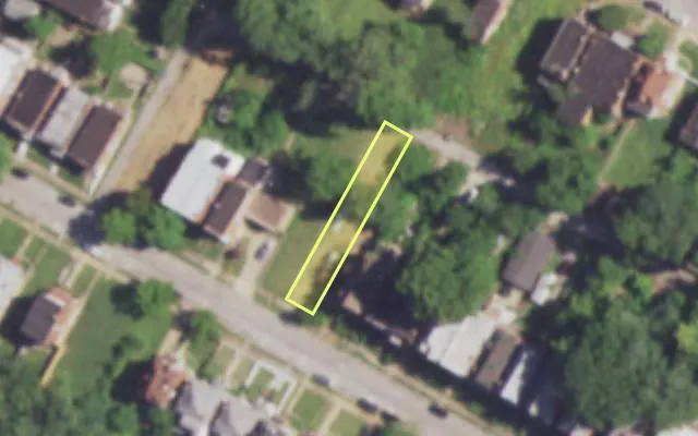 Aerial view of 4759 GREER AV — vacant lot, St. Louis with approximate parcel outline
