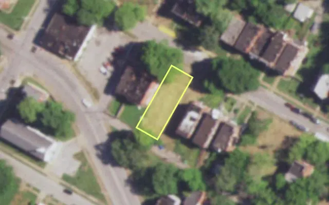 Aerial view of 4848 LABADIE AV — vacant lot, St. Louis with approximate parcel outline
