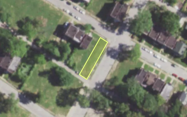 Aerial view of 2515 HAMILTON AV — vacant lot, St. Louis with approximate parcel outline