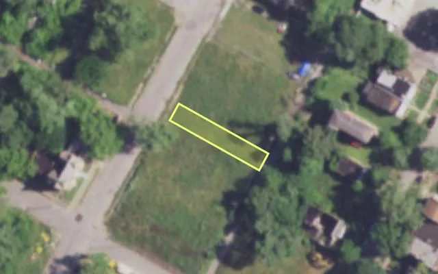 Aerial view of 1718 WHITTIER ST — vacant lot, St. Louis with approximate parcel outline