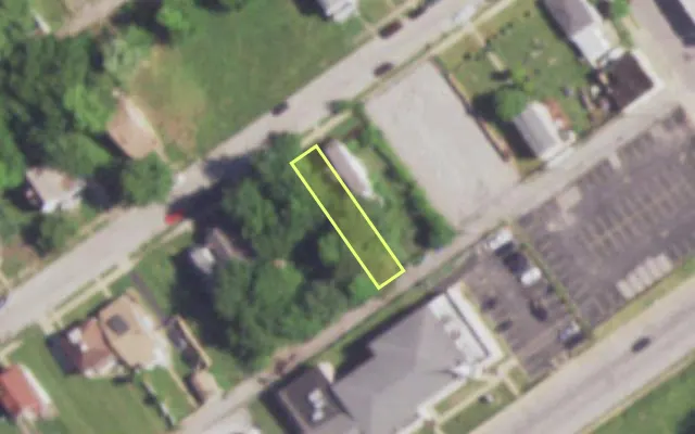 Aerial view of 4942 CLAXTON AV — vacant lot, St. Louis with approximate parcel outline