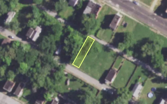 Aerial view of 3913 SHERMAN PL — vacant lot, St. Louis with approximate parcel outline