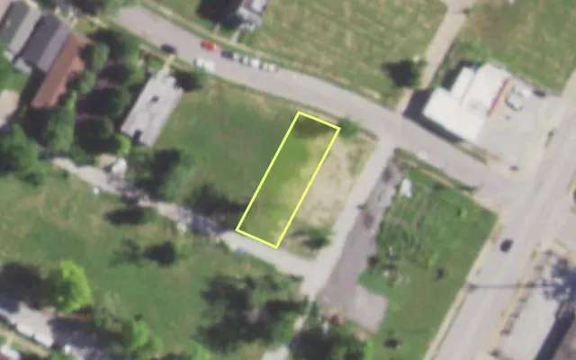 Aerial view of 5818 ROOSEVELT PL — vacant lot, St. Louis with approximate parcel outline