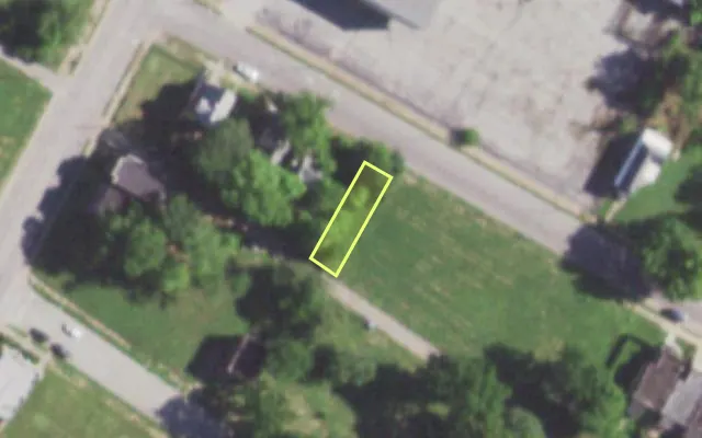 Aerial view of 5742 COTE BRILLIANTE AV — vacant lot, St. Louis with approximate parcel outline