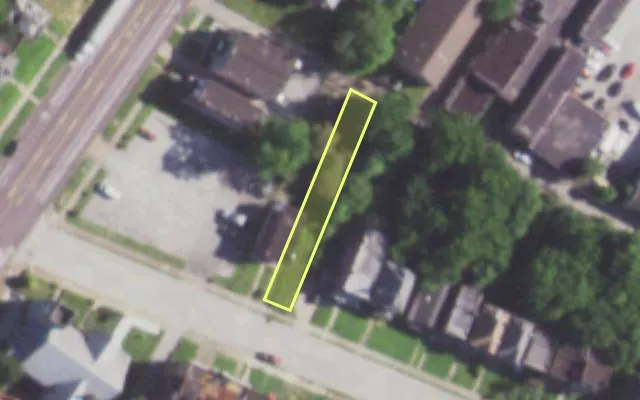 Aerial view of 5231 WELLS AV — vacant lot, St. Louis with approximate parcel outline