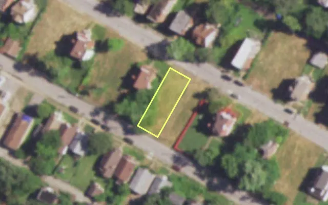 Aerial view of 4746 CUPPLES PL — vacant lot, St. Louis with approximate parcel outline