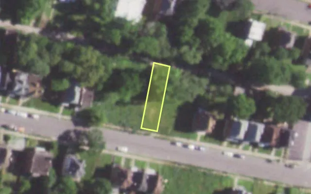 Aerial view of 5045 MINERVA AV — vacant lot, St. Louis with approximate parcel outline