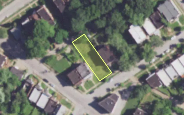 Aerial view of 4407 HARRIS AV — vacant lot, St. Louis with approximate parcel outline